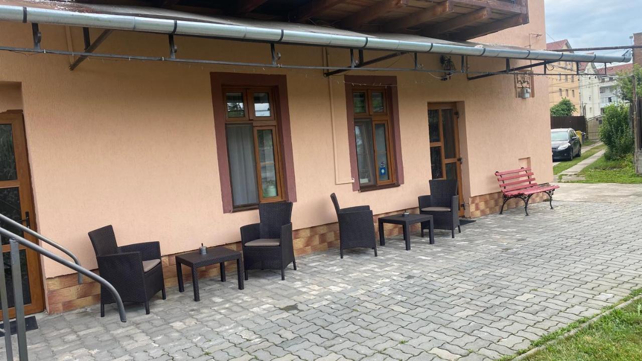 Hôtel La Daniel à Sibiu Extérieur photo